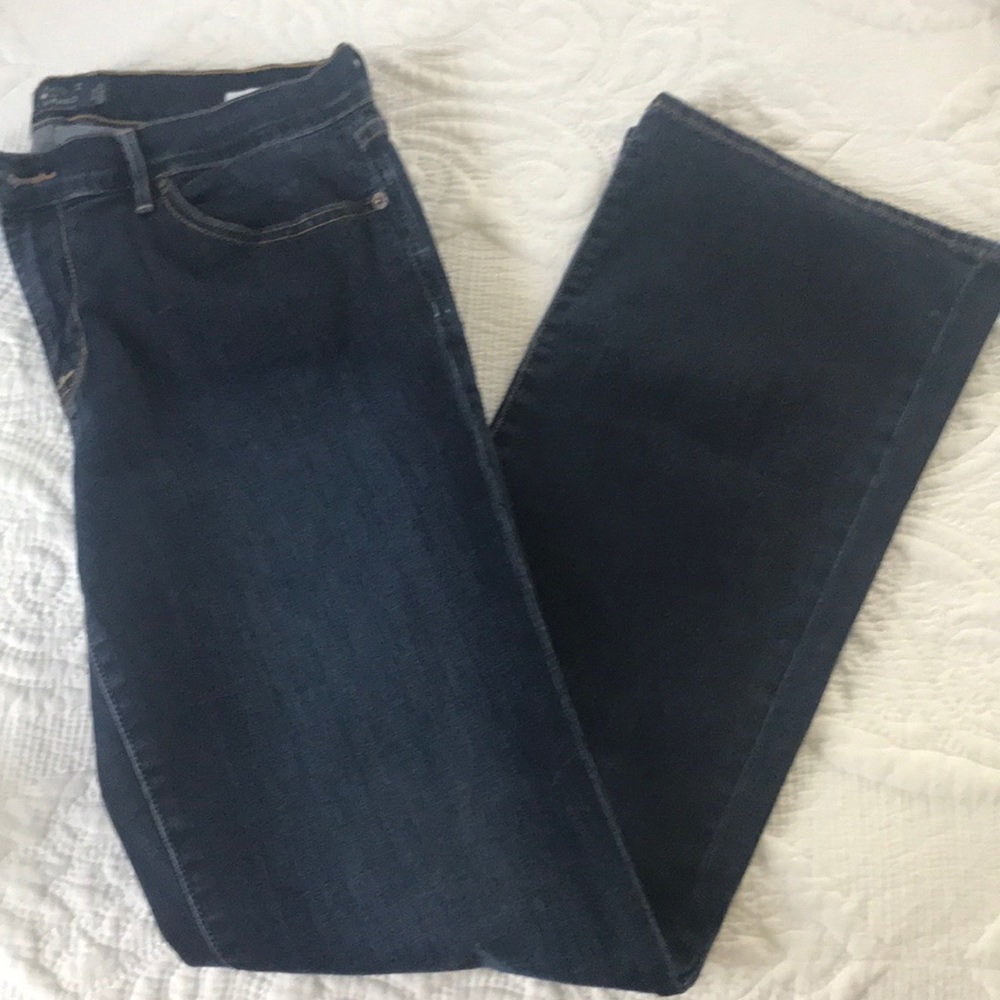 woman’s jeans